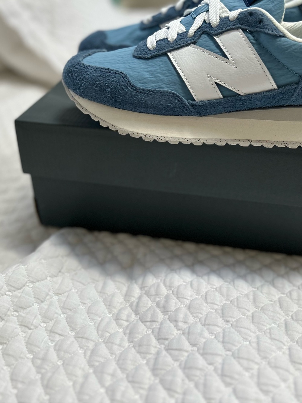 New Balance Women’s 237 Light Blue and Suede Sneaker. - Picture 4 of 10